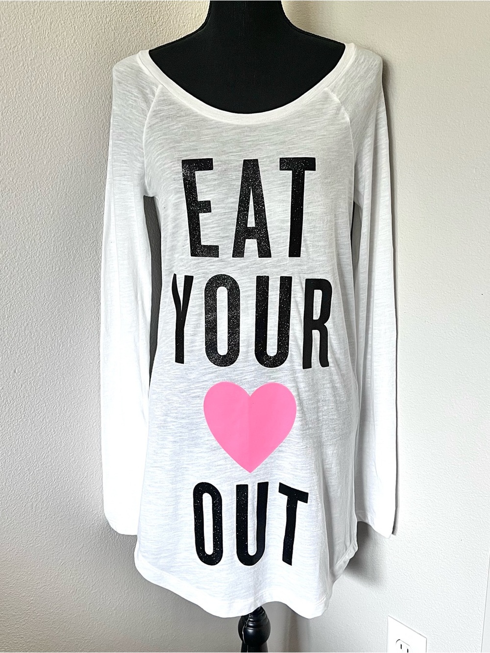 RARE EXC • VS PINK “Eat Your Heart Out” Glitter Graphic Sleep Tee •